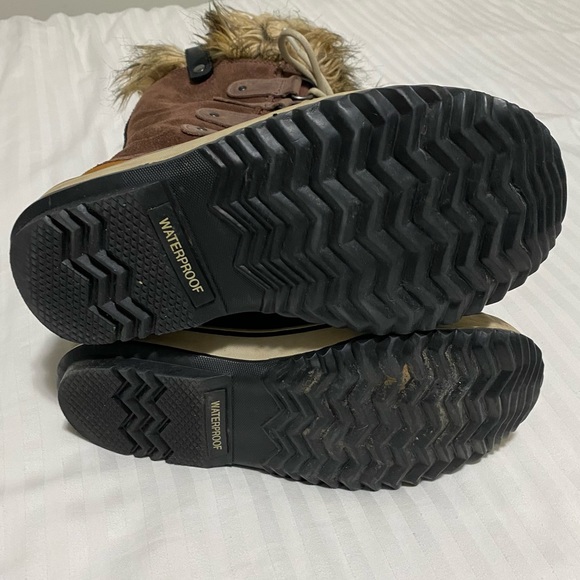 Sorel Joan Of Arctic Waterproof Lace Up Faux Fur Boots Brown/Tan Suede size 6 - Picture 9 of 11